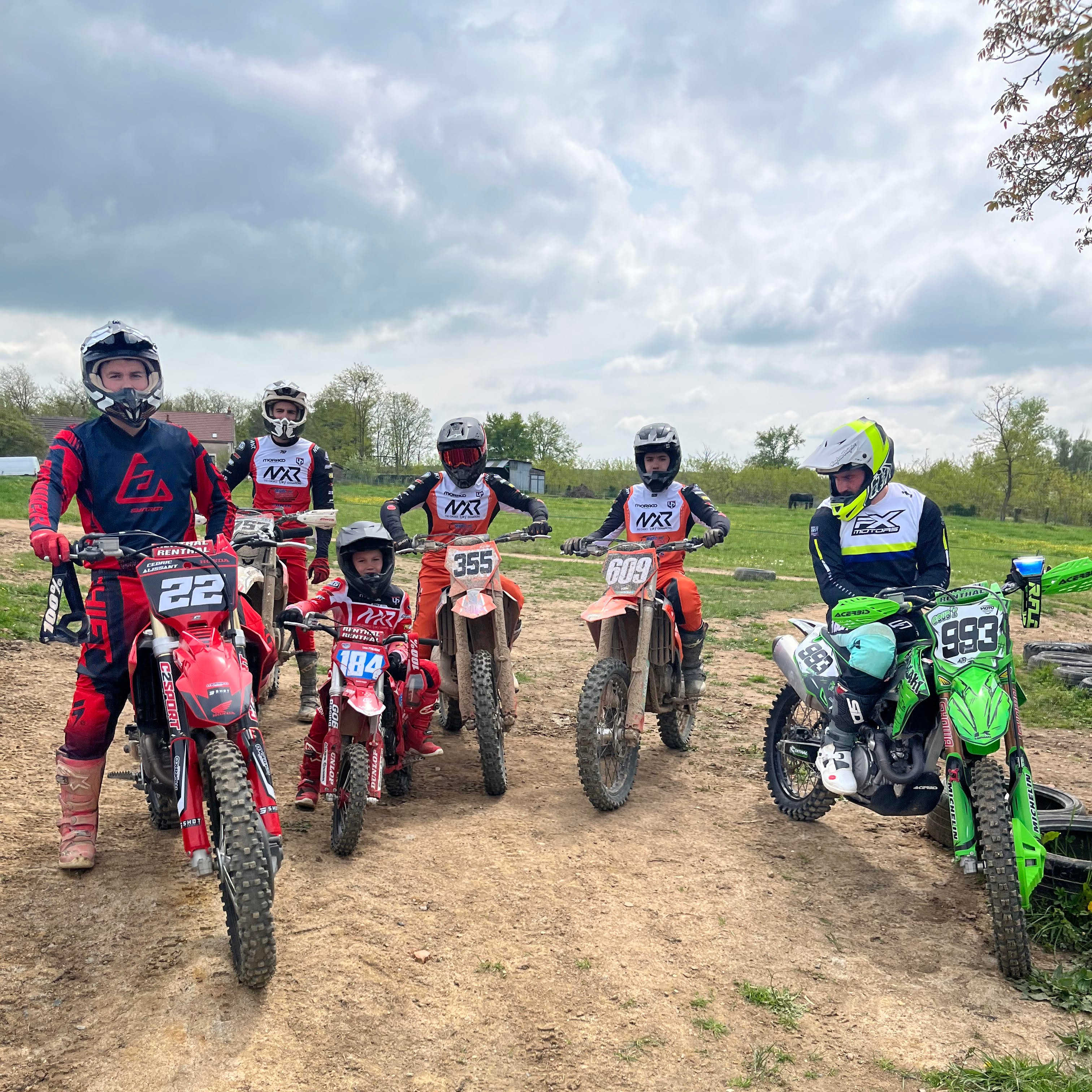 Week end complet moto + location gîte ( moto perso )