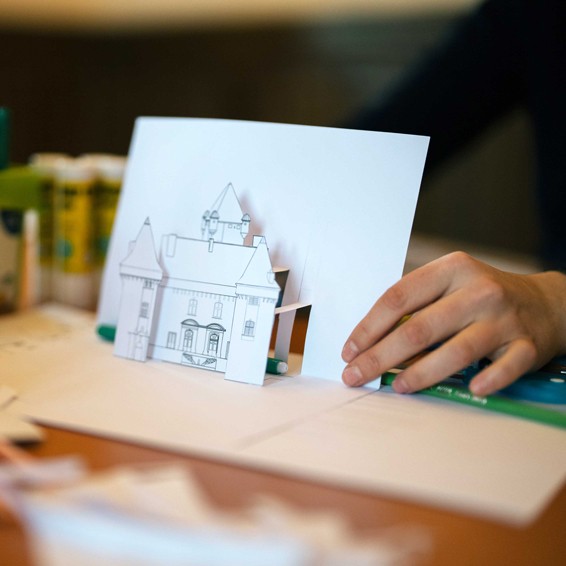 Atelier Famille « Carte pop-up du château »