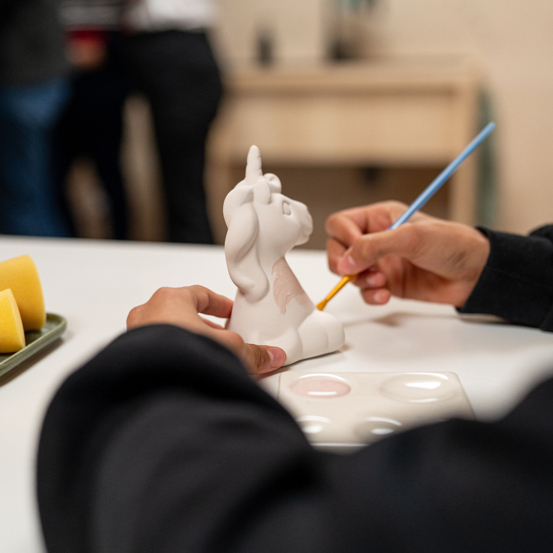 Anniversaire peinture sur céramique