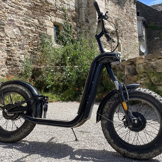 Trottinette électrique 2H WEB